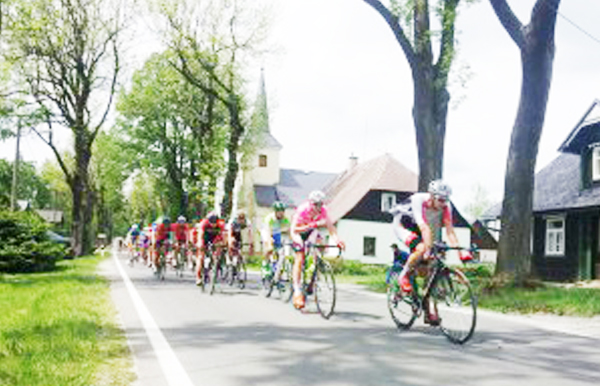 U Nás Vápenná Road Cycling / Závodní cyklistika